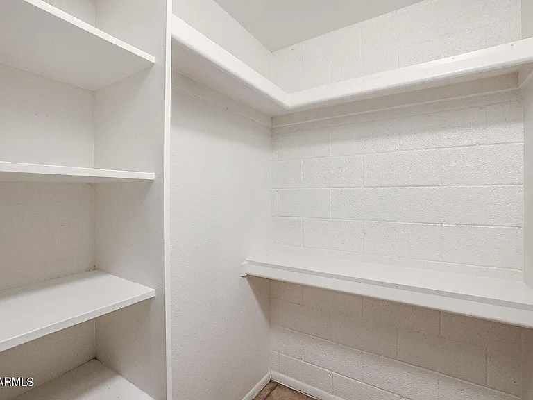 9001 W Elm St #7 — Photo 11