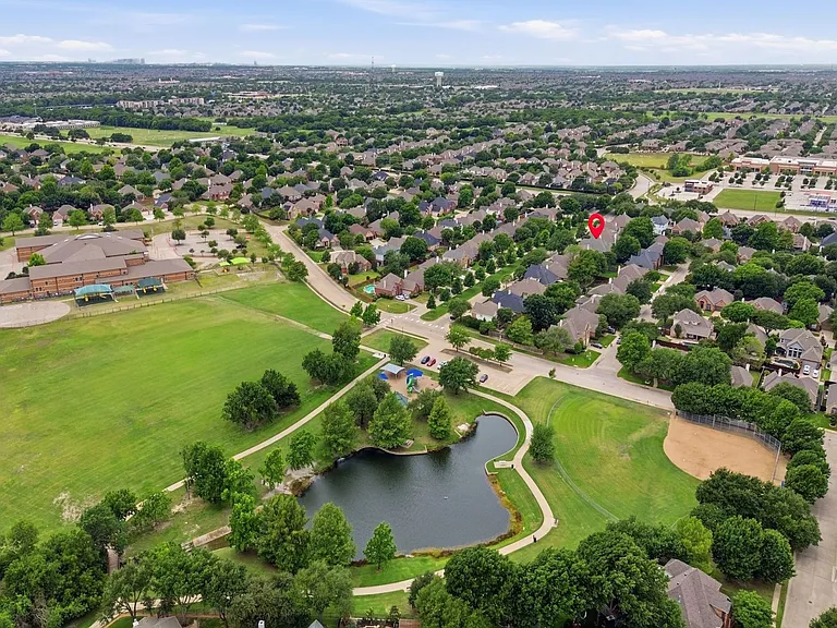 8804 Falcon View Dr — Photo 13