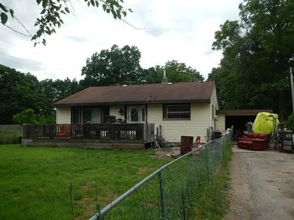 57934 Haines Rd, Three Rivers, MI 49093