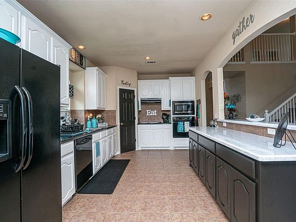 5th image of 1119 Glencoe Dr