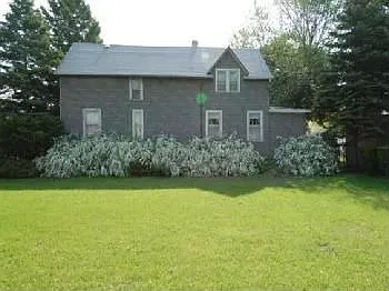 2527 Clarke St photo 1