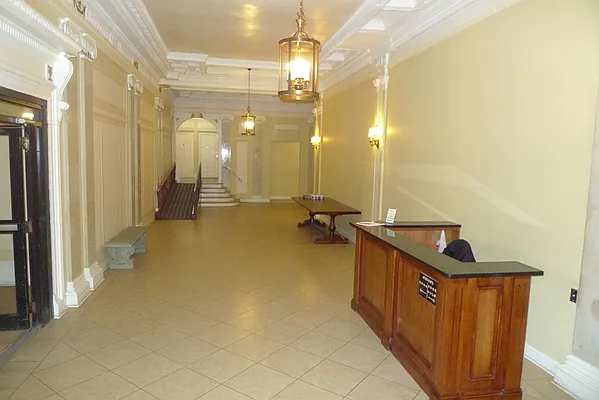 Rented by Platinum Brokerage Group, LLC | media 7