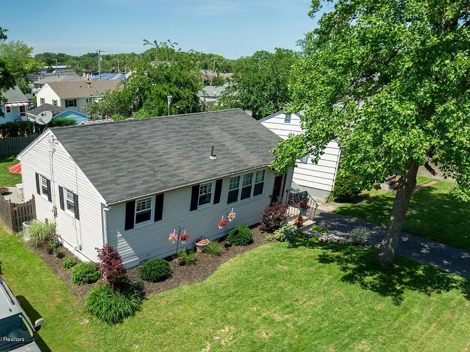 2nd image of 3225 Kickapoo Ave