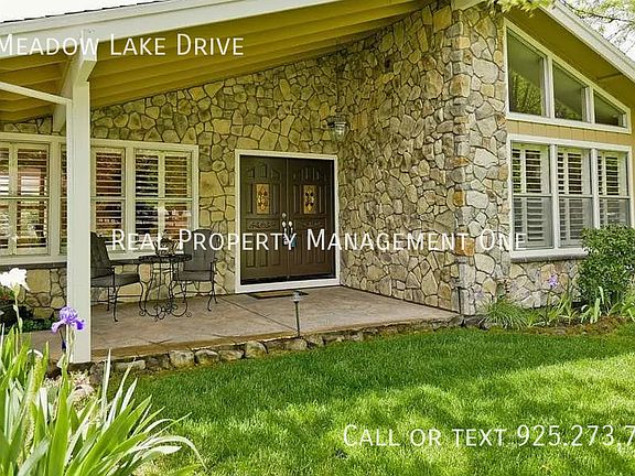 3rd image of 10 Meadow Lake Dr