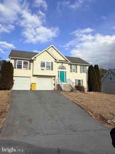 72 Lusitano Ln, Martinsburg, WV, 25405