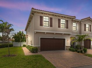 4401 Hemlock Dr, Riviera Beach, FL 33410