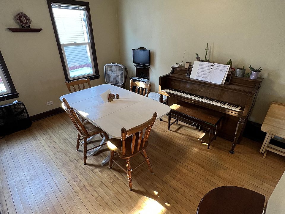 Dining room 1