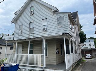 32 3rd St, Waterbury, CT 06708