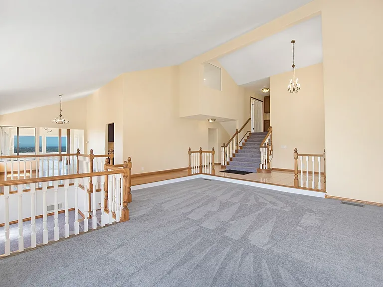 2274 N Rockridge Pl — Photo 7