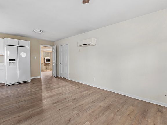 5th image of 4171 W 39th Ave
