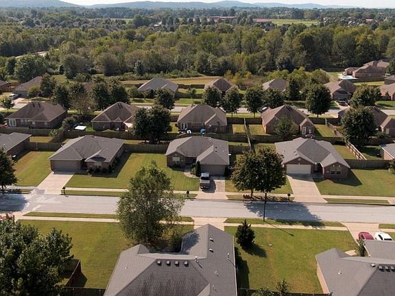 2nd image of 3803 W Mahogany Dr