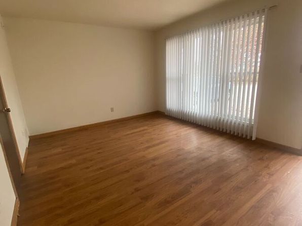 300 31st St NE APT A