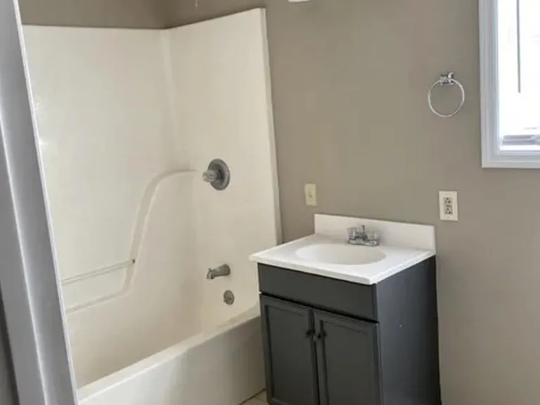 30 Drew Ln #30 — Photo 1