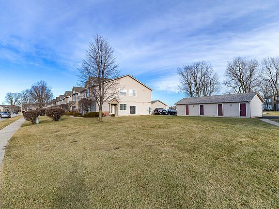3rd image of 1253 Primrose Ln