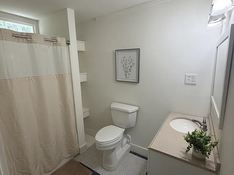 W Robinhood Dr — Photo 3