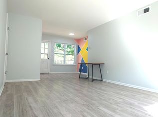 2115 Montreat Way APT D, Vestavia Hills, AL 35216