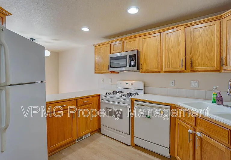 5502 NE 89th Ave — Photo 7