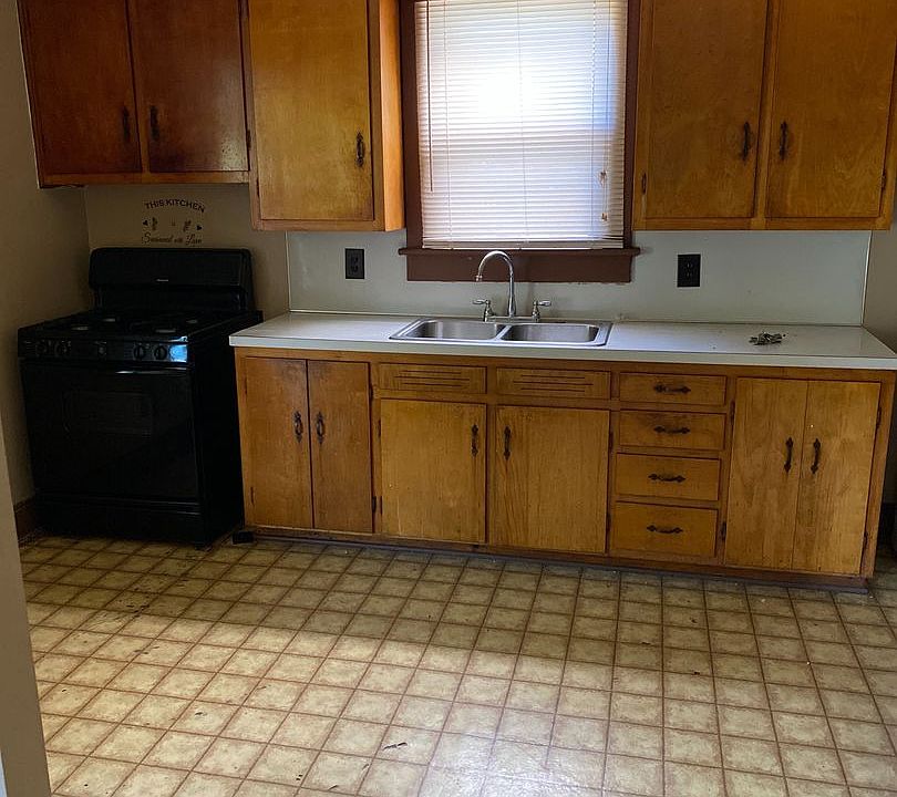 1st image of 691 S Irvine Ave APT 1