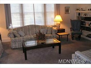 3rd image of 1809 Storrs Ave