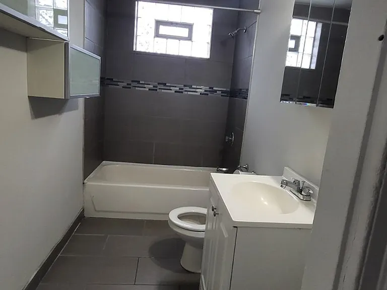 862 N. Marshfield Ave. — Photo 12