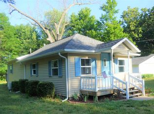 7907 N Topinabee Rd, Walkerton, IN 46574