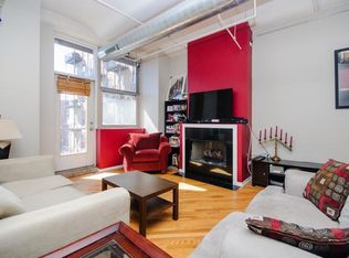 500 S Clinton St APT 312, Chicago, IL 60607