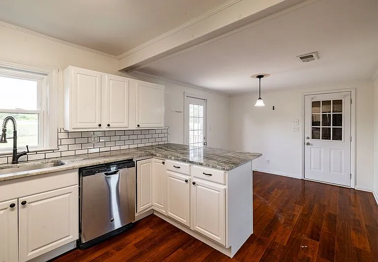 386 Sandy Creek Rd — Photo 10