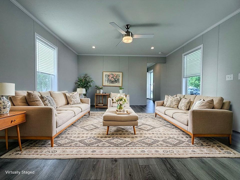 Living Rm Staged