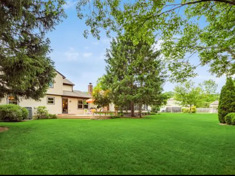 2220 Gnarled Pine Dr — Photo 27