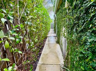 323 NW 105th St #B, Miami, FL 33150