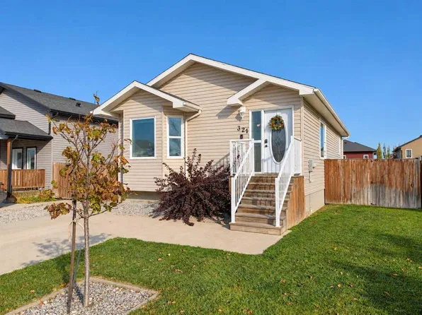 321 S 10b St, Lethbridge County, AB T0L 1S0