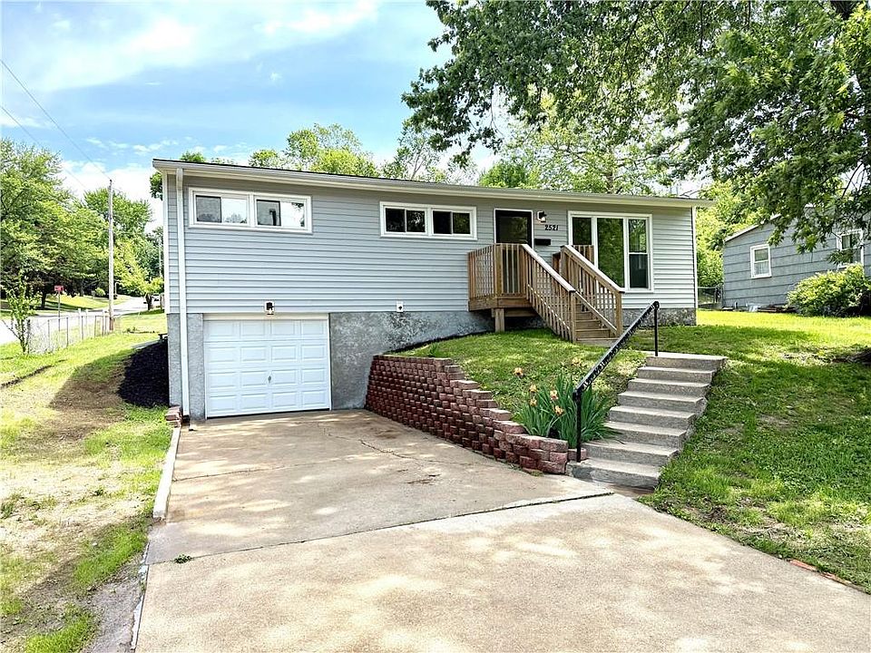 1st image of 2521 Essex St