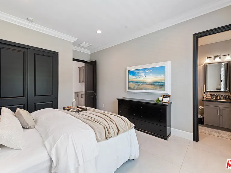 55140 Spring Creek Ct — Photo 15