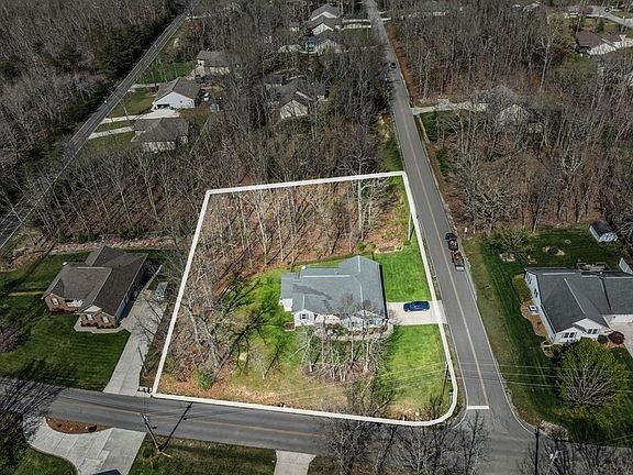 2nd image of 300 Satsuma Dr