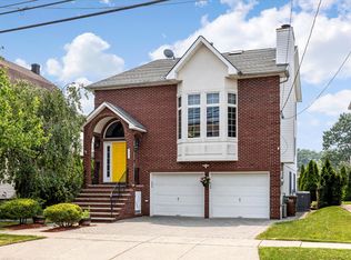 408 2nd Ave, Lyndhurst, NJ 07071