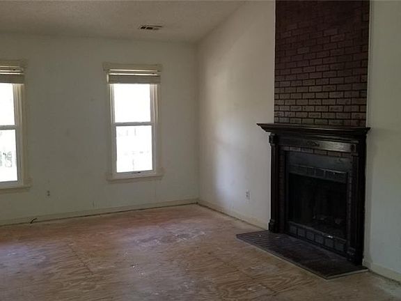 3rd image of 6907 Mason Run Dr