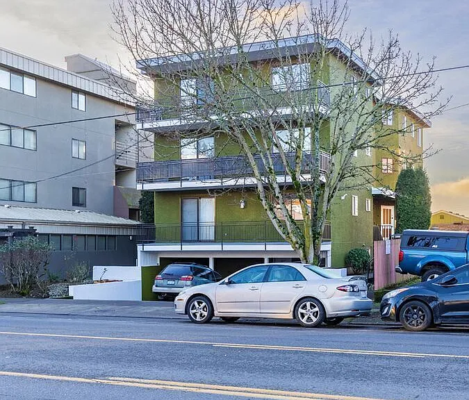 6549 California Ave SW #2 — Photo 36
