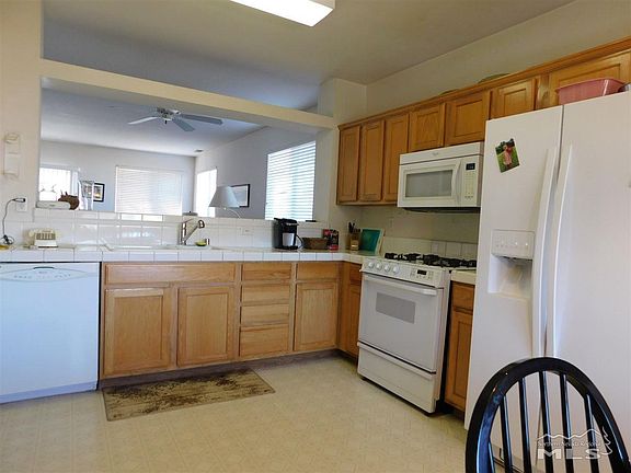 4th image of 1345 Chichester Dr