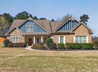 137 Caraway Rd, Locust Grove, GA 30248
