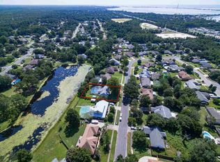2144 Calle De Castelar, Navarre, FL 32566