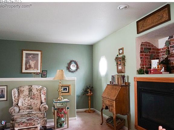 3rd image of 107 51st Ave