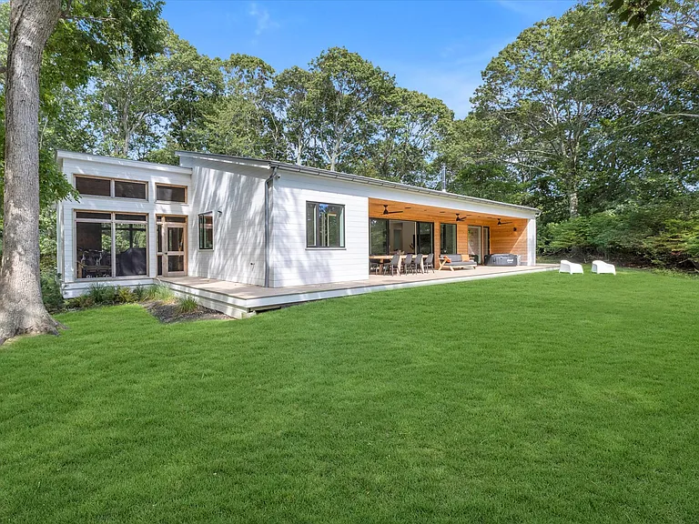 6710 Soundview Ave — Photo 30