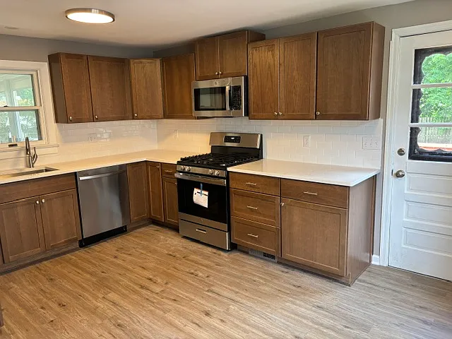 50 Carey Ave #A — Photo 14