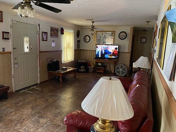 2nd image of 1532 Richmond Dr