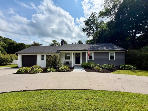 335 South St, Wrentham, MA 02093