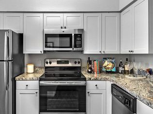 5301 Summerwind Dr #25-202, Naples, FL 34109