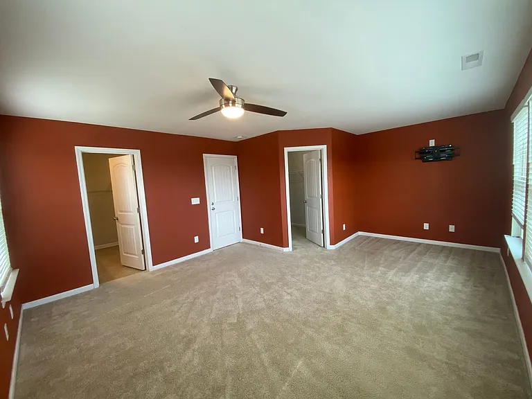 35 S Grey Abbey Dr — Photo 11