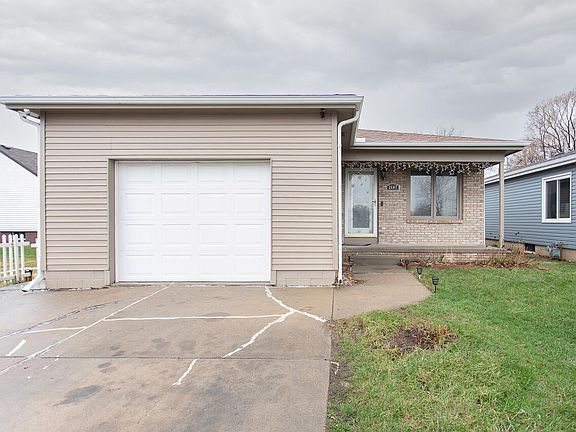 2nd image of 2607 2nd Ave