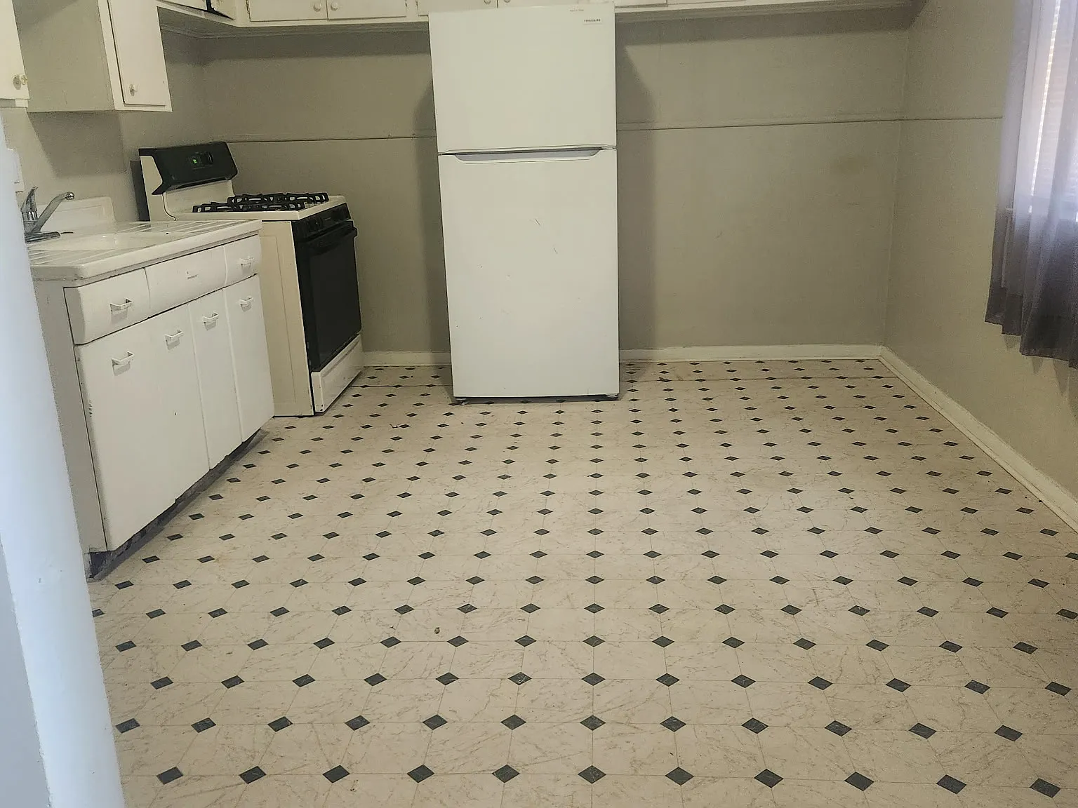 1 bed, 725 sqft, $900 — Photo 4