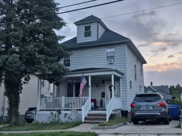 6 James St, South River, NJ 08882